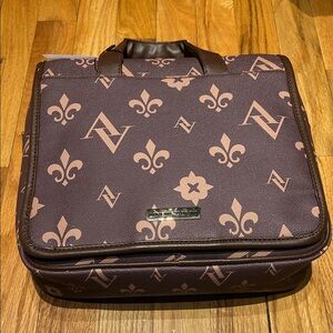 NEW Adrienne Vittadini Brown and Pink Patterned Cosmetic Travel Bag